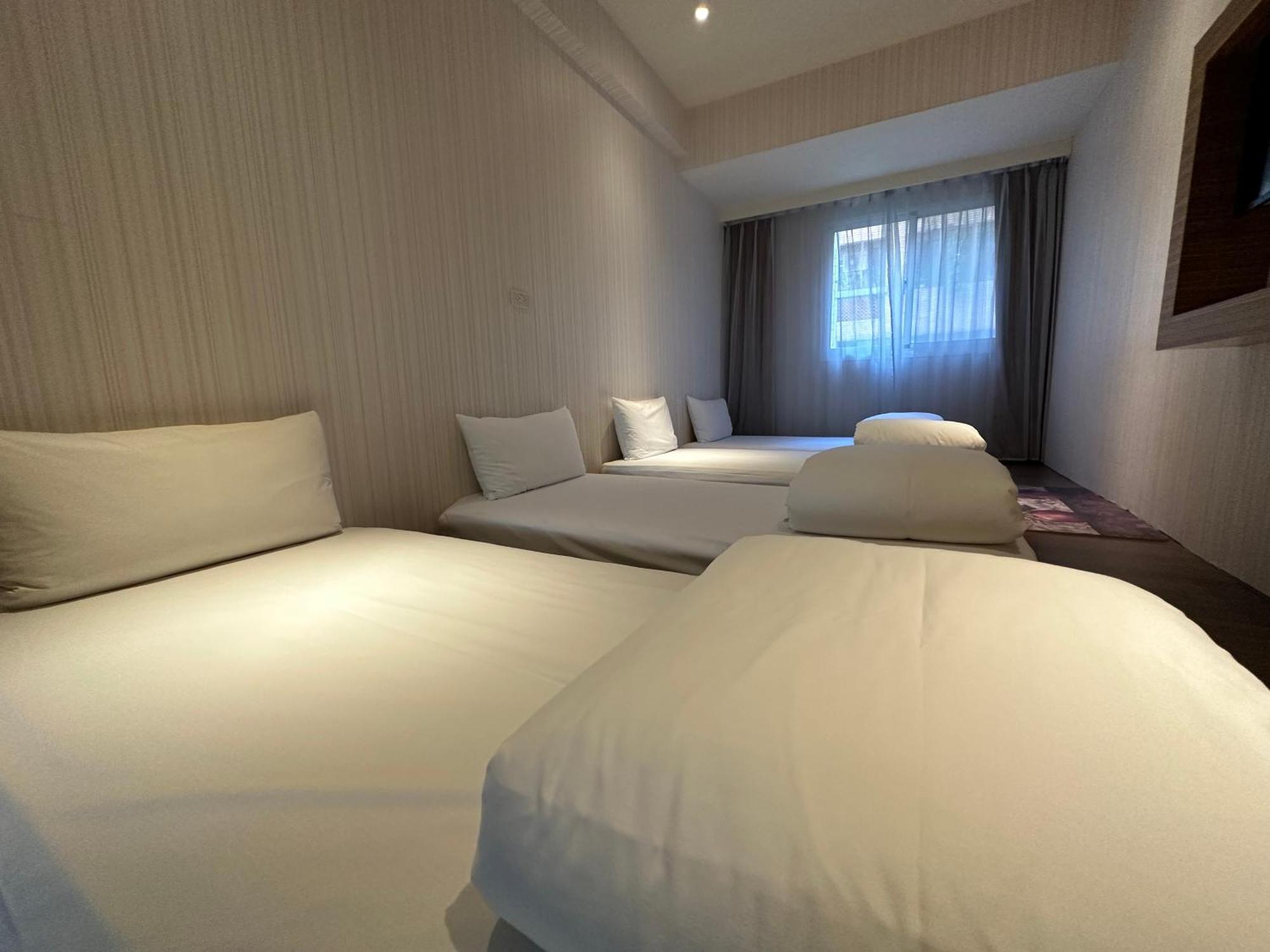 Young Soarlan Hotel - Tainan Eksteriør billede