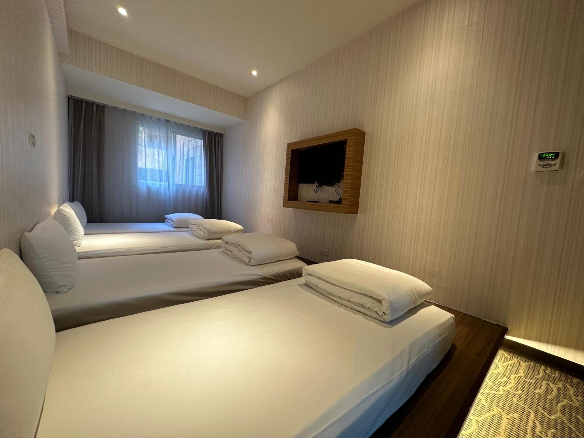 Young Soarlan Hotel - Tainan Eksteriør billede