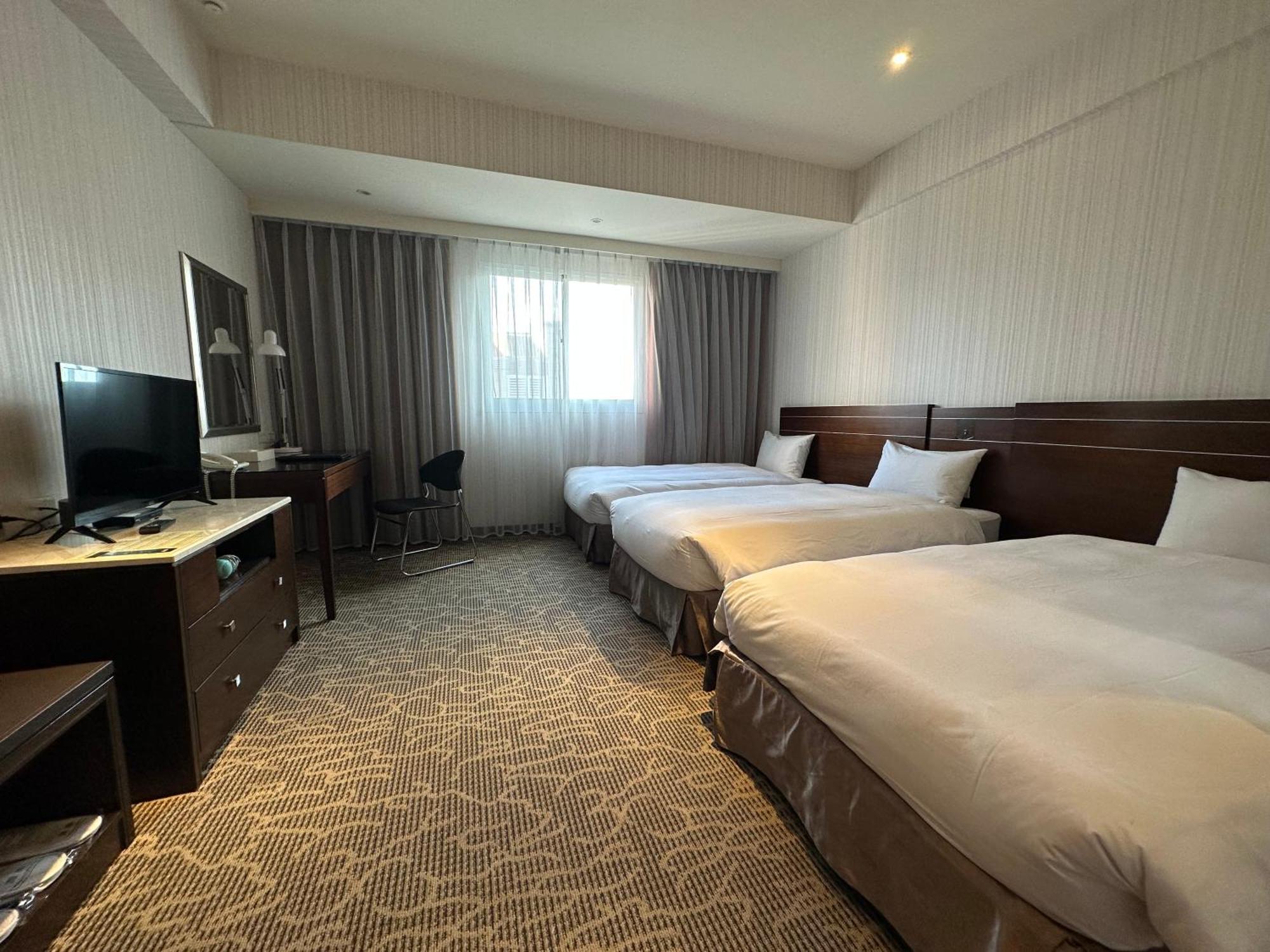 Young Soarlan Hotel - Tainan Eksteriør billede
